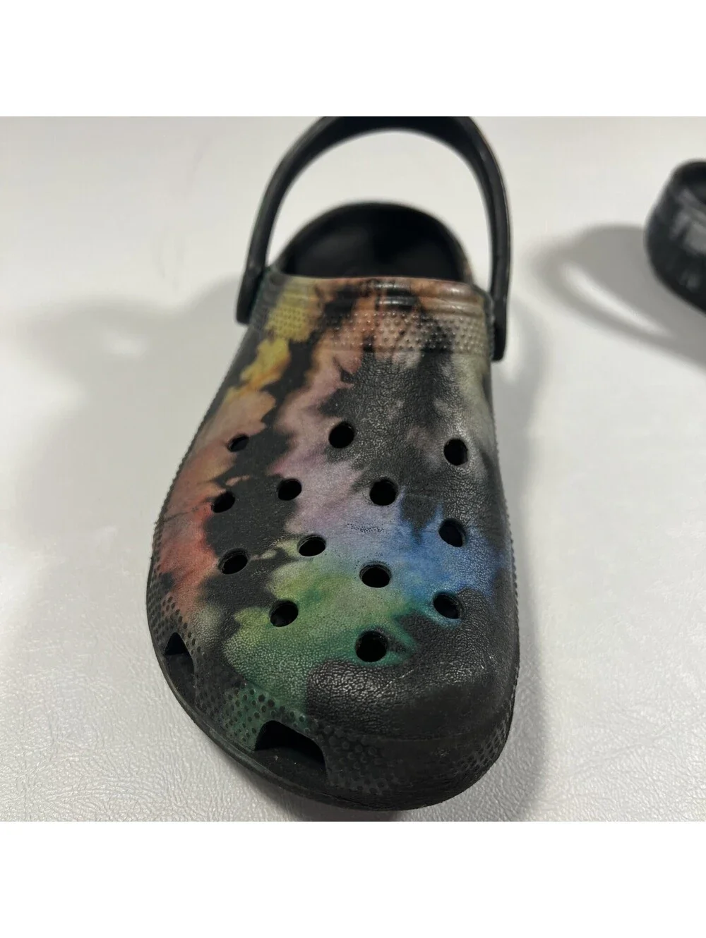Crocs Classic Black Tie Dye Rainbow Slip On Clog Unisex Size kids 7